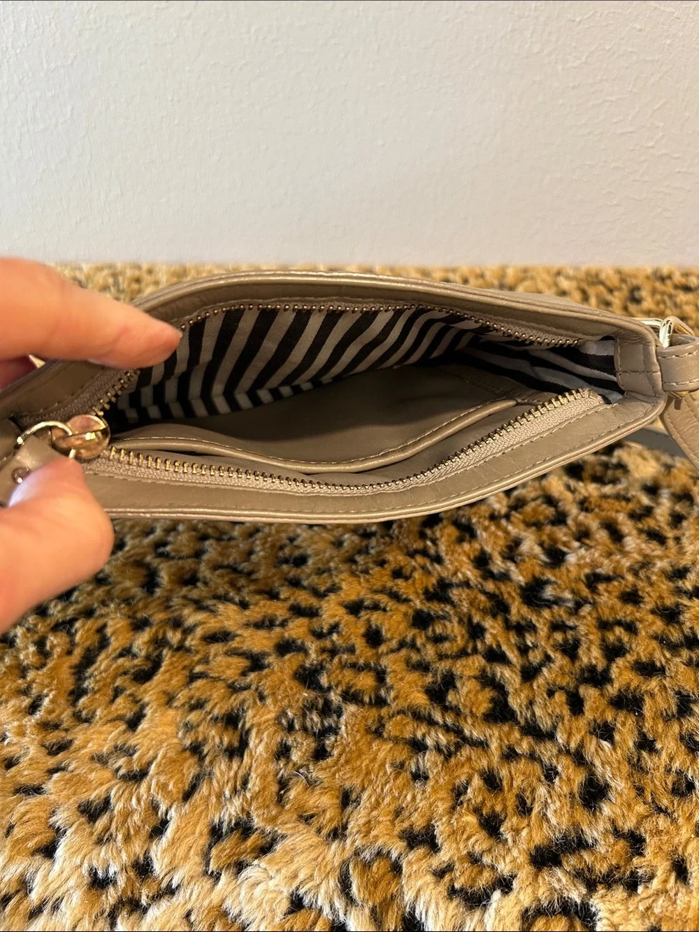 kate spade khaki-green crossbody bag with gold plaque